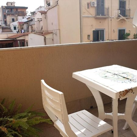 Palermo Old Style - Boutique Apartment With Terrace In Center City Buitenkant foto