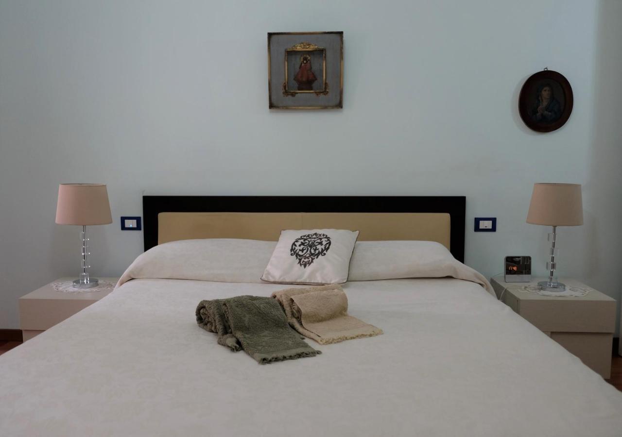 Palermo Old Style - Boutique Apartment With Terrace In Center City Buitenkant foto