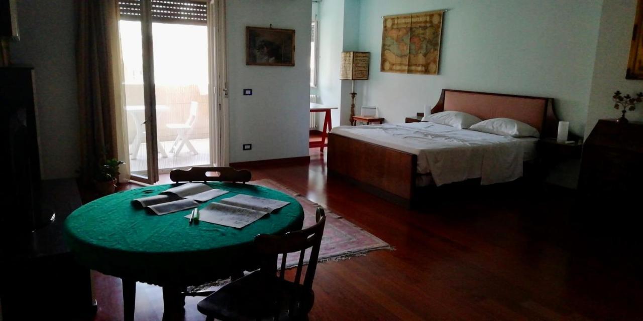 Palermo Old Style - Boutique Apartment With Terrace In Center City Buitenkant foto