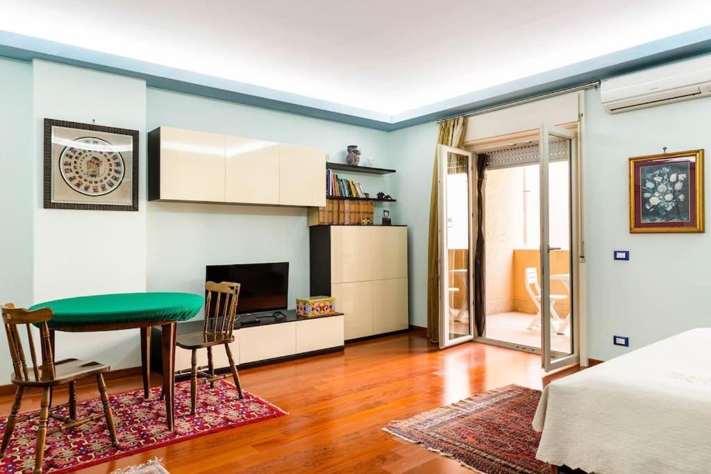 Palermo Old Style - Boutique Apartment With Terrace In Center City Buitenkant foto